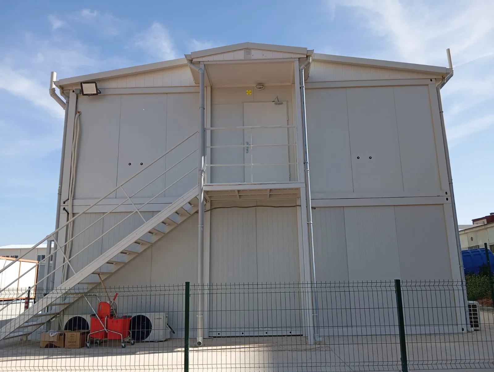 Fabrika personeli için geniş modüler yemekhane